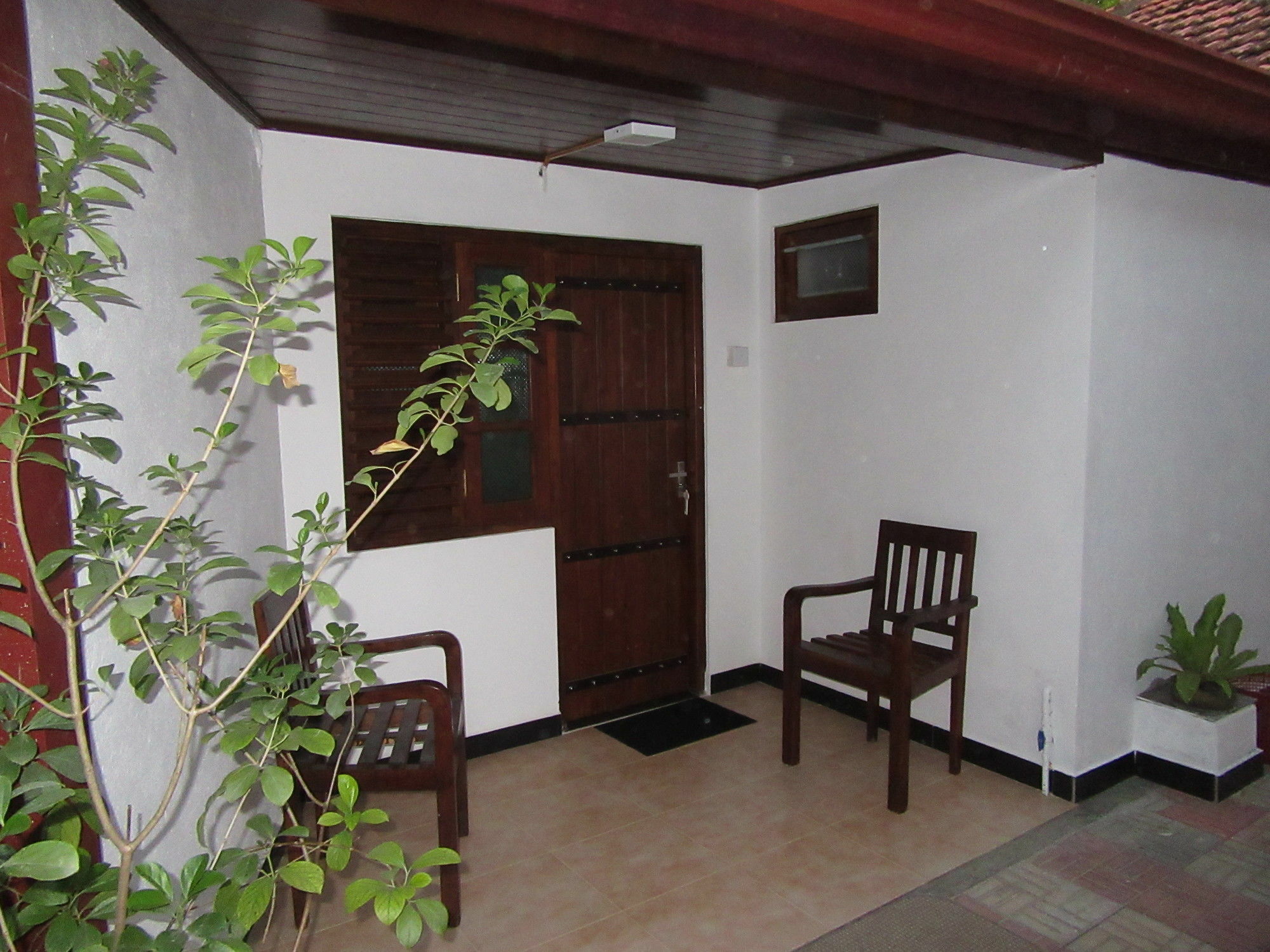 Extremehost Guest House Banduramulla Bagian luar foto